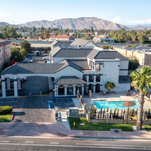 Mainstay Suites Moreno Valley Near March Air Reserve Base Exterior photo
